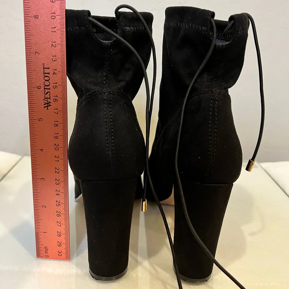 Color: black with gold color hardware, material: Suede-like, size: 7.5 - Picture 5 of 5